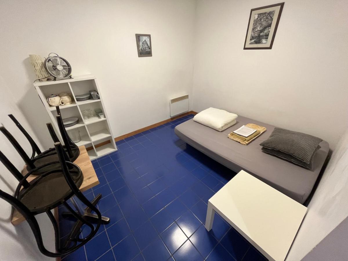 Studio T1 Cv - Calme Avec Cour Montpellier Dış mekan fotoğraf
